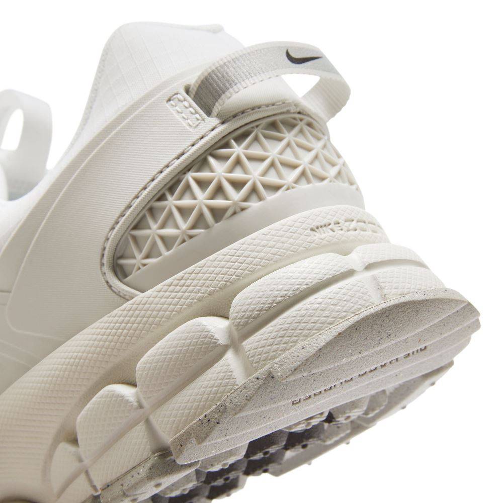 NIKE ZOOM VOMERO ROAM
