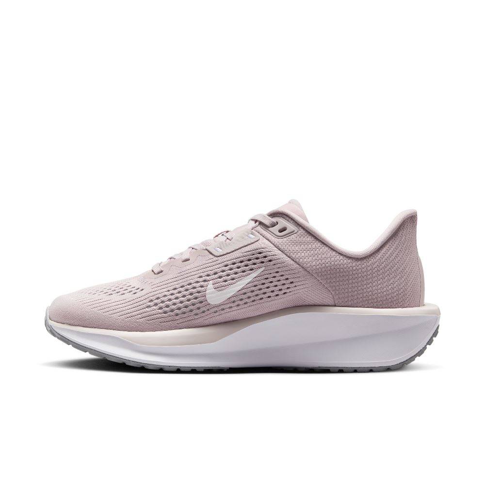 NIKE WOMENS QUEST 6