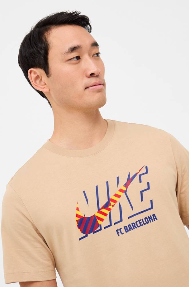 NIKE FCB SEASONAL SWOOSH TEE