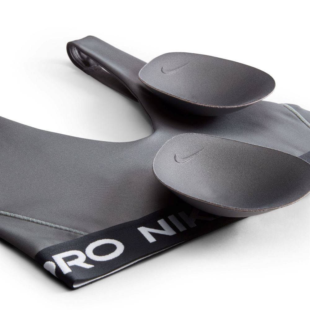 NIKE INDY PLUNGE MEDIUM-SUPPORT PADDED BRA