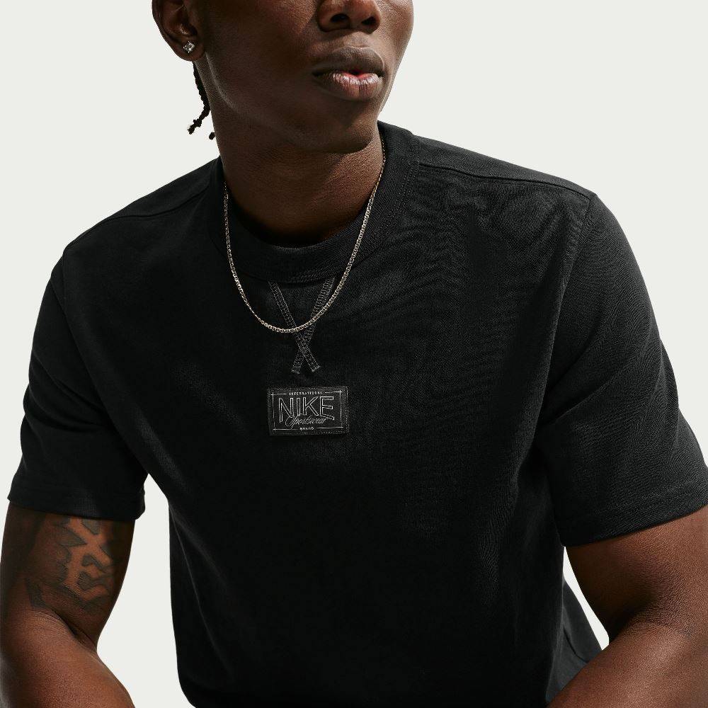 NIKE NSW PREMIUM ESSENTIALS T-SHIRT