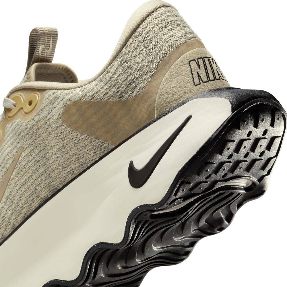 NIKE MOTIVA WALKING SHOES