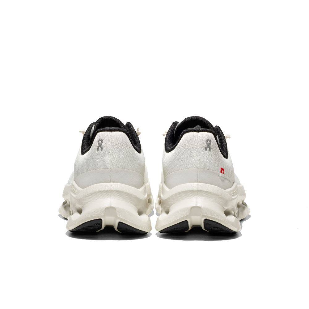 ON RUNNING CLOUDTILT SHOES W