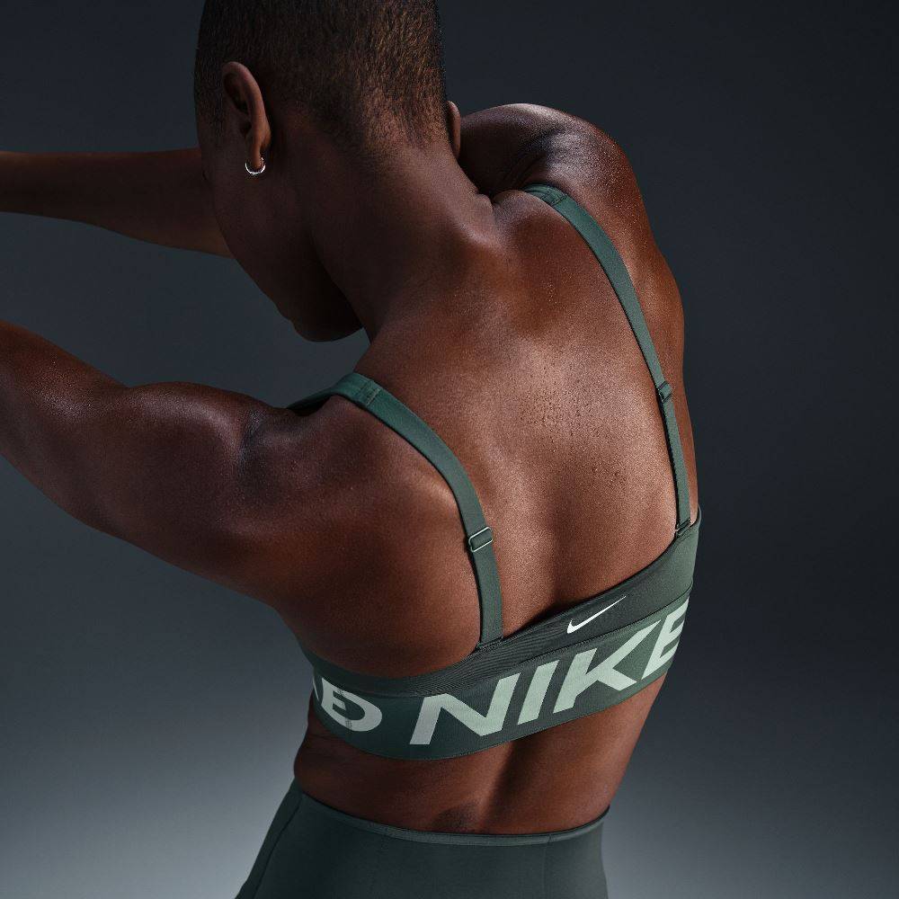 NIKE INDY PLUNGE MEDIUM-SUPPORT BOLD BRA