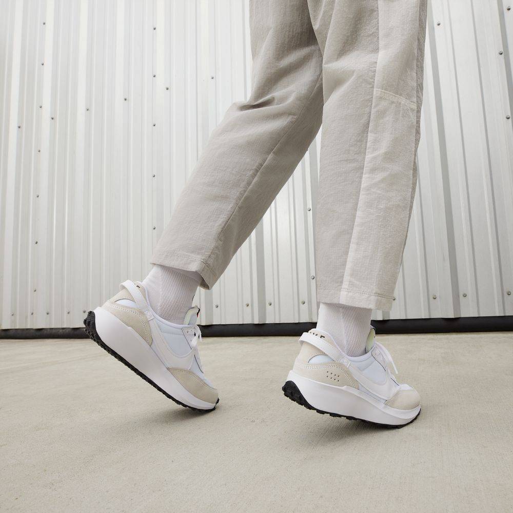 NIKE WAFFEL DEBUT WOMENS