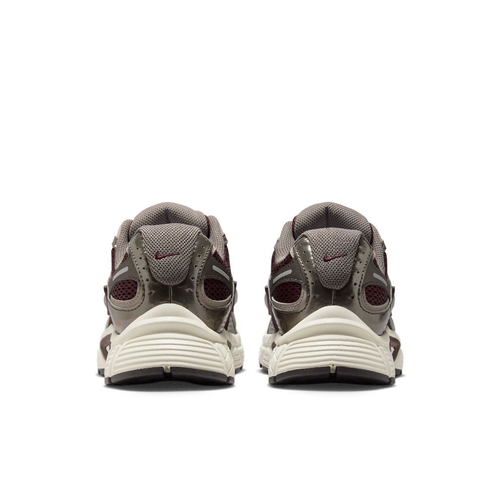 NIKE V5 RNR WOMENS SNEAKERS