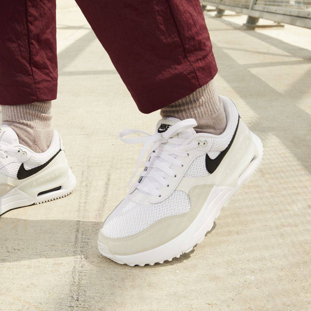 NIKE WOMENS AIR MAX SYSTM SHOES