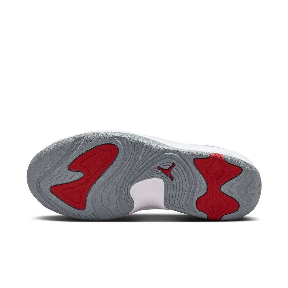 NIKE JORDAN MAX AURA 7