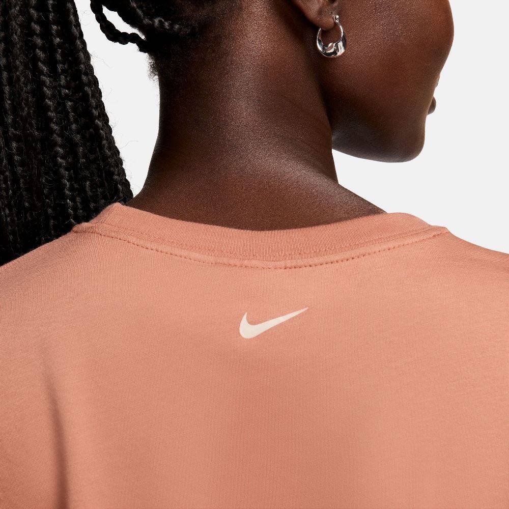 NIKE SPORTSWEAR WOMENS CROPPED TEE