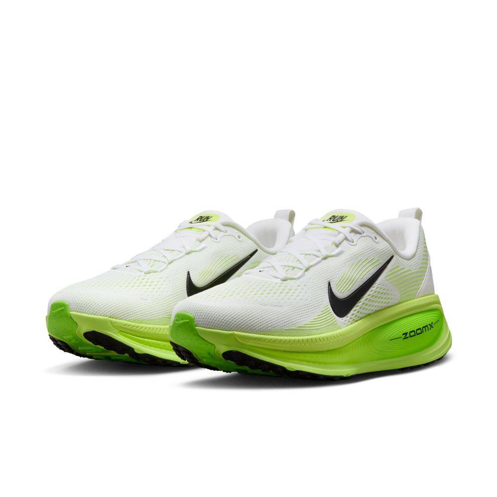 NIKE VOMERO 18 ROAD RUNNING SHOES