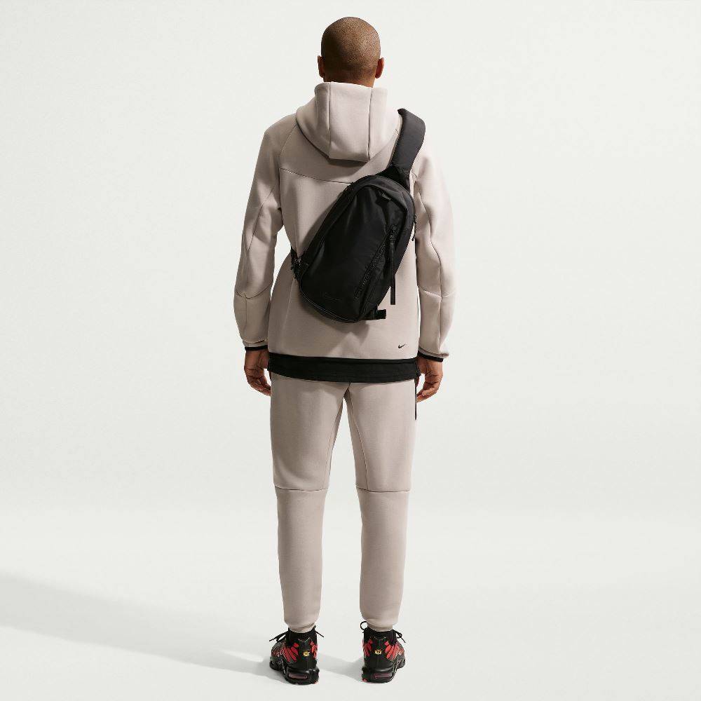 NIKE TECH FLEECE JOGGER