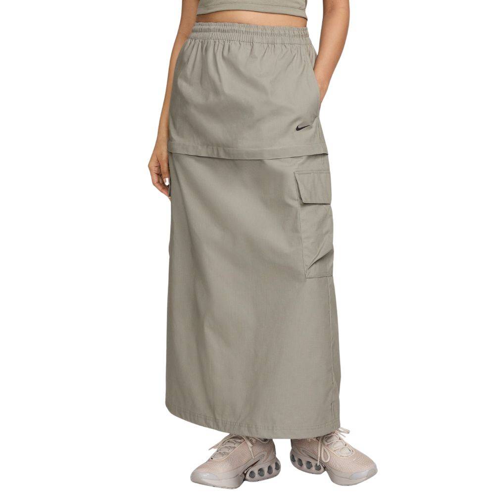 NIKE NSW ESSENTIALS MID-RISE WOVEN SKIRT