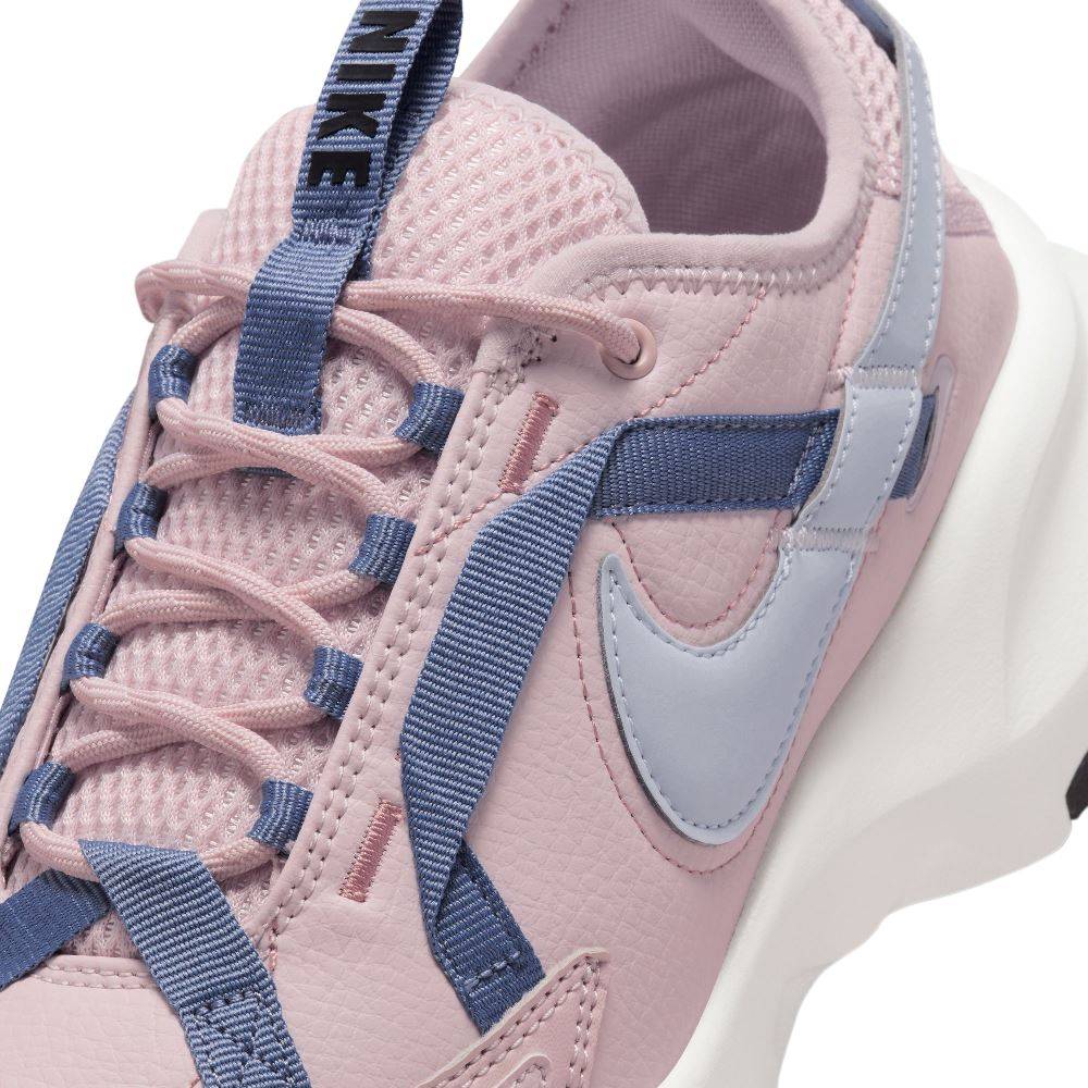 NIKE TC7900 WOMENS SNEAKER