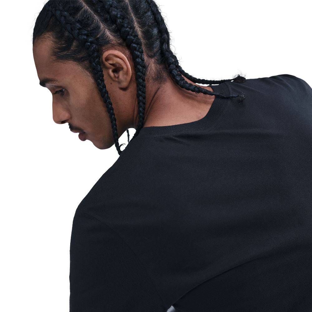 NIKE SPORTSWEAR CLUB SEASONAL TEE