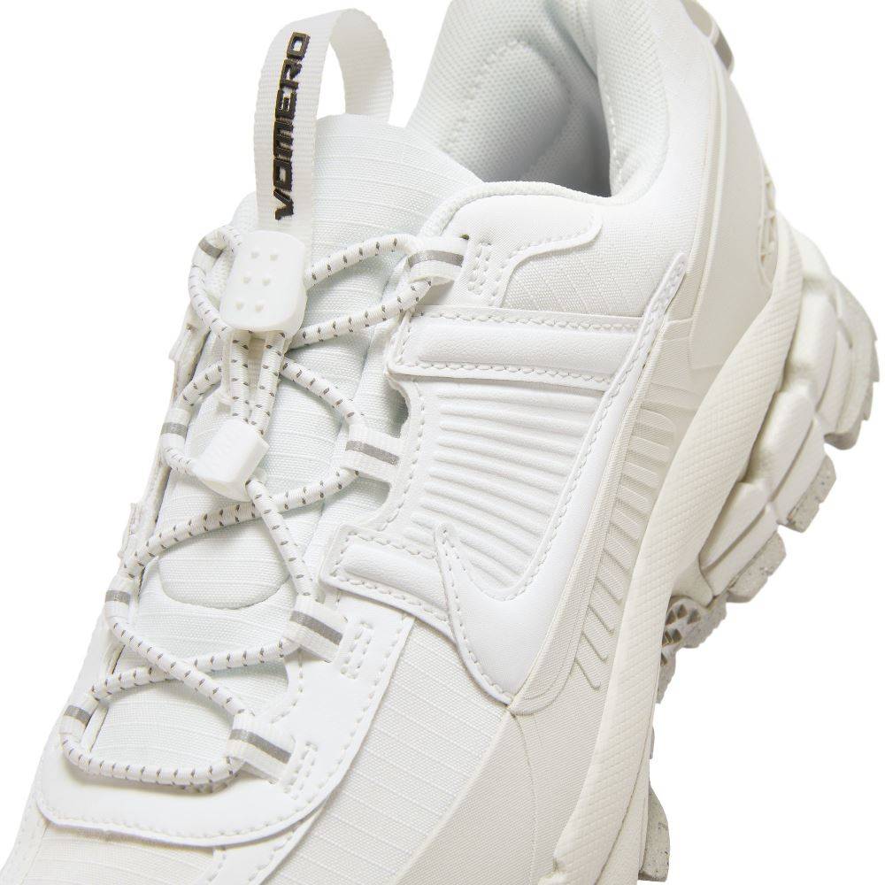 NIKE ZOOM VOMERO ROAM