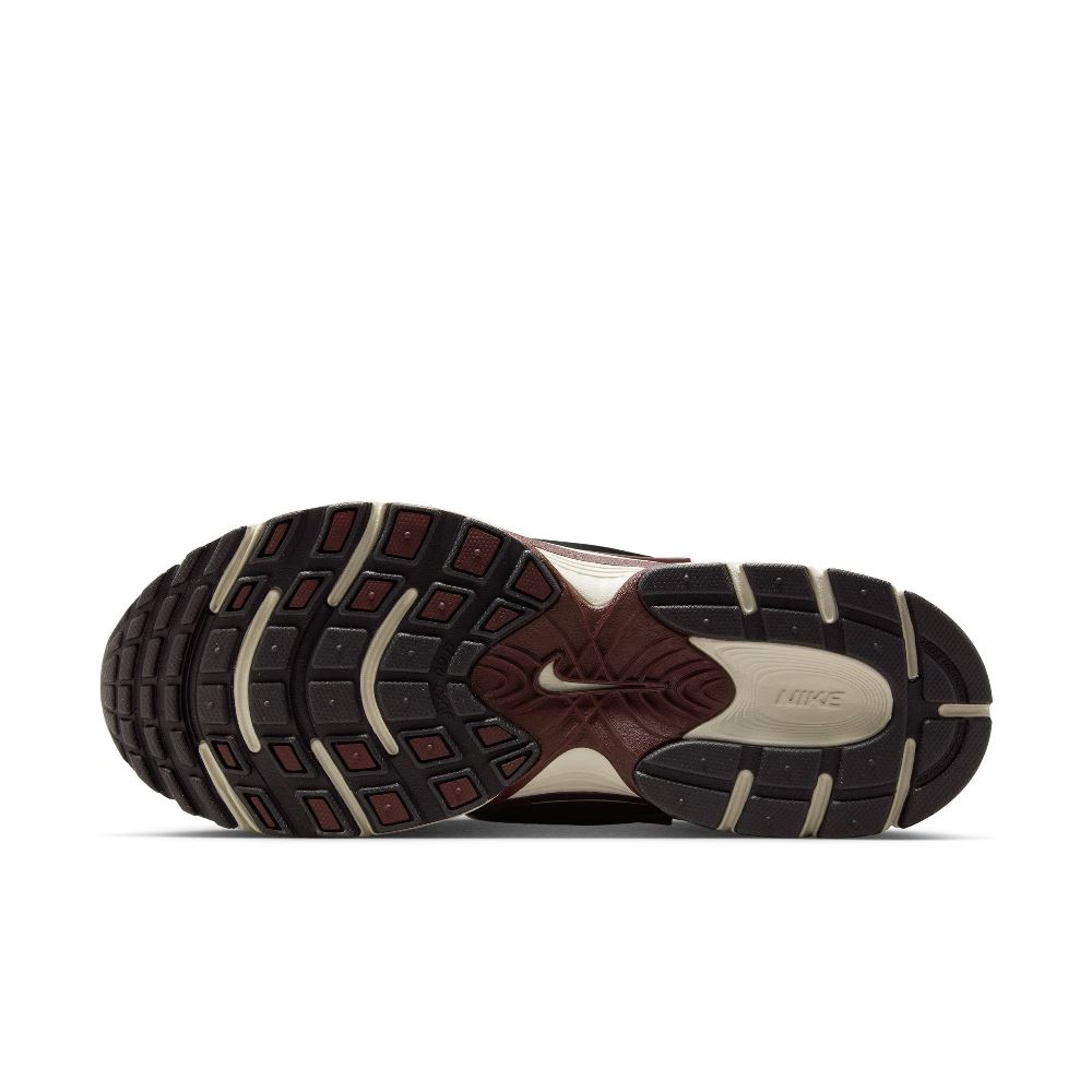 NIKE V5 RNR WOMENS SNEAKERS