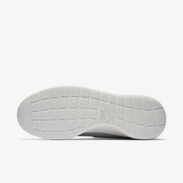 NIKE WMNS ROSHE ONE LX SHOES