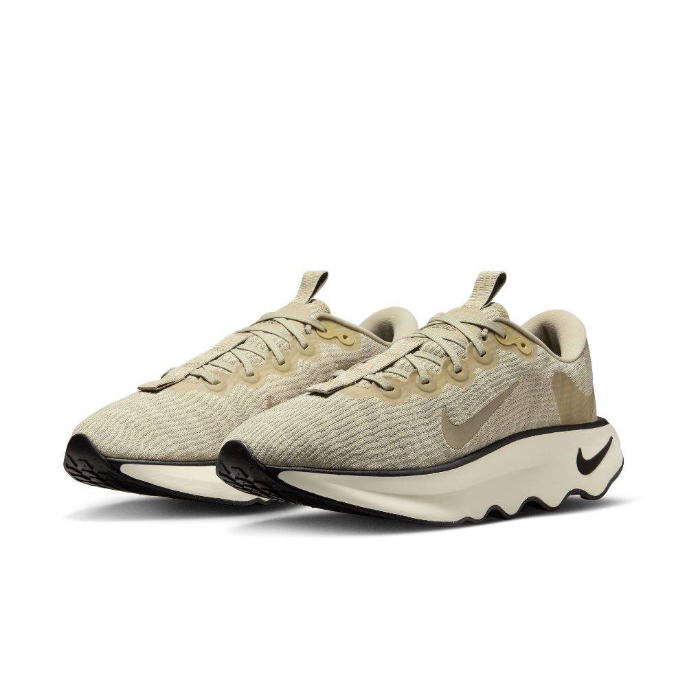 NIKE MOTIVA WALKING SHOES