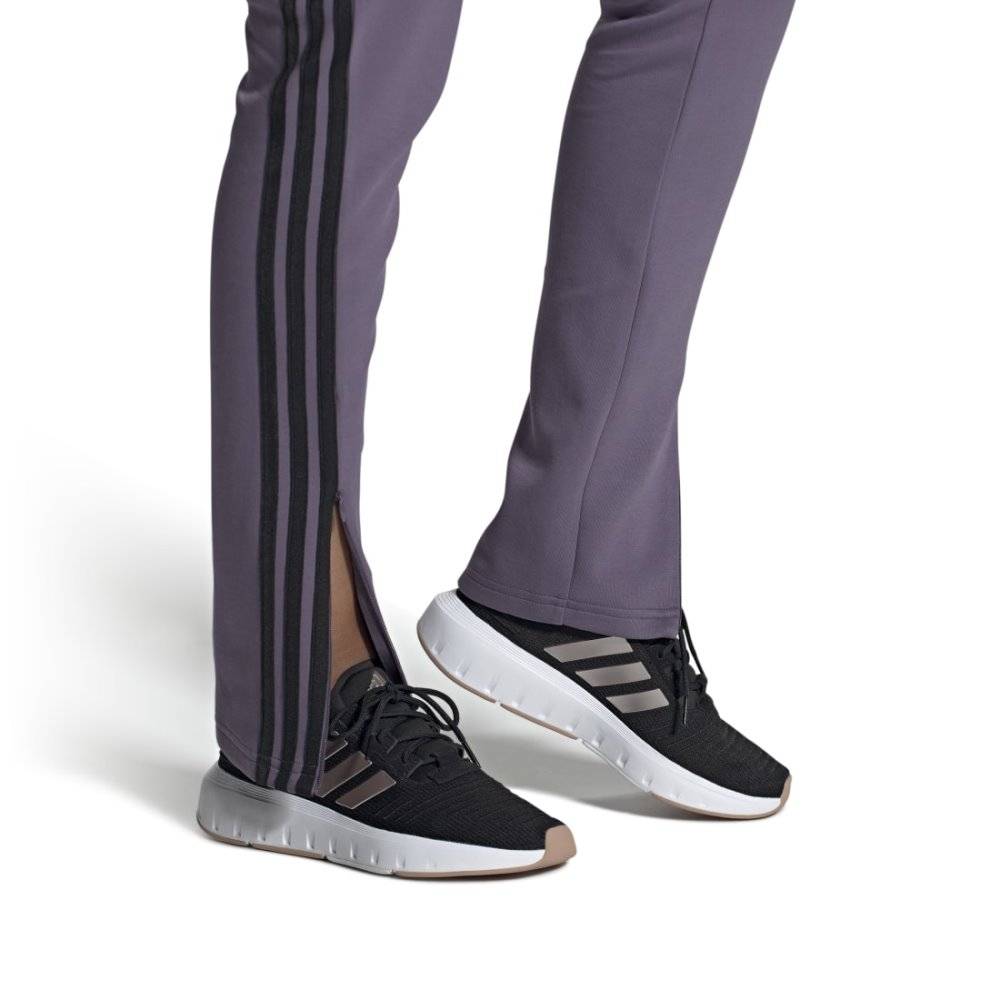 ADIDAS SWIFT RUN 23