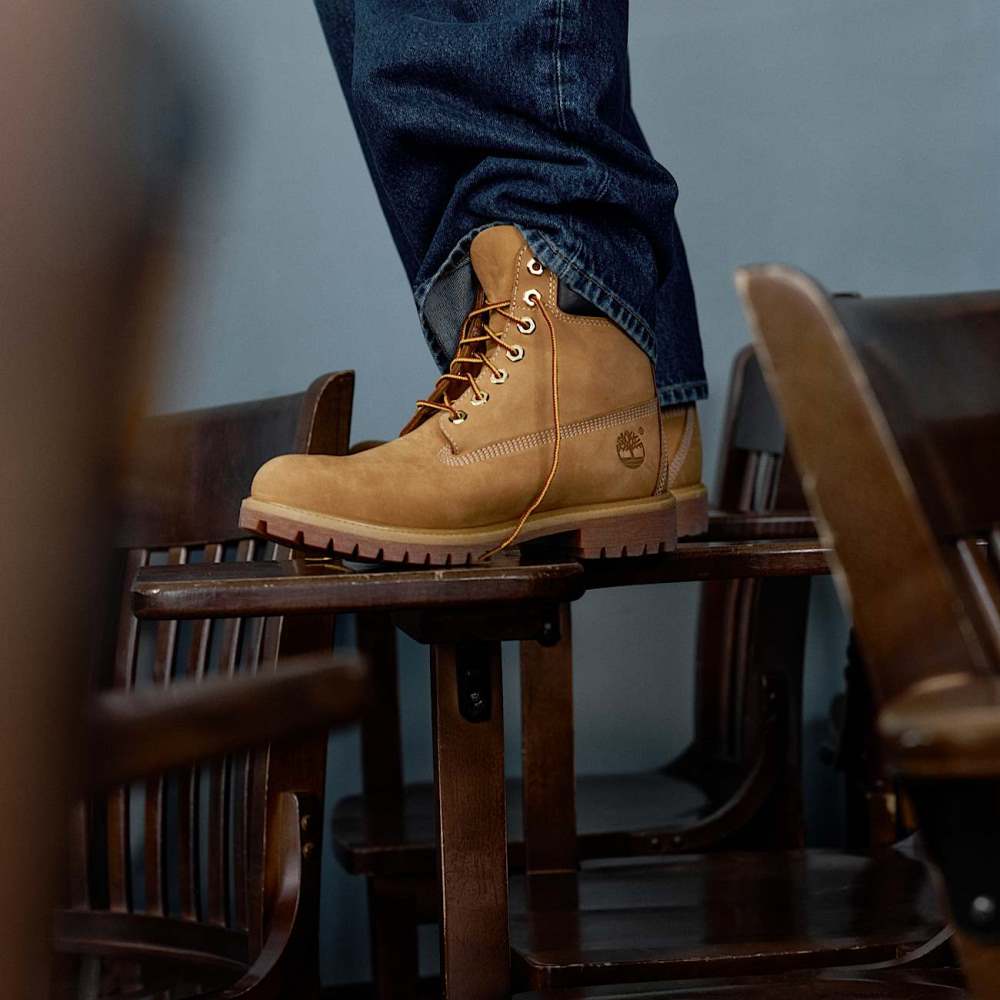TIMBERLAND PREMIUM 6 INCH LACE UP WATERPROOF BOOT