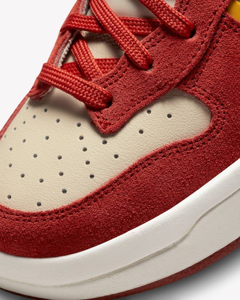 NIKE DUNK HIGH UP W SHOES