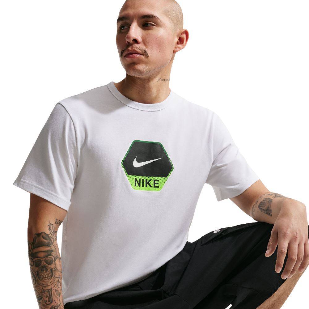 NIKE SPORTSWEAR CITY SIDE GFX TEE