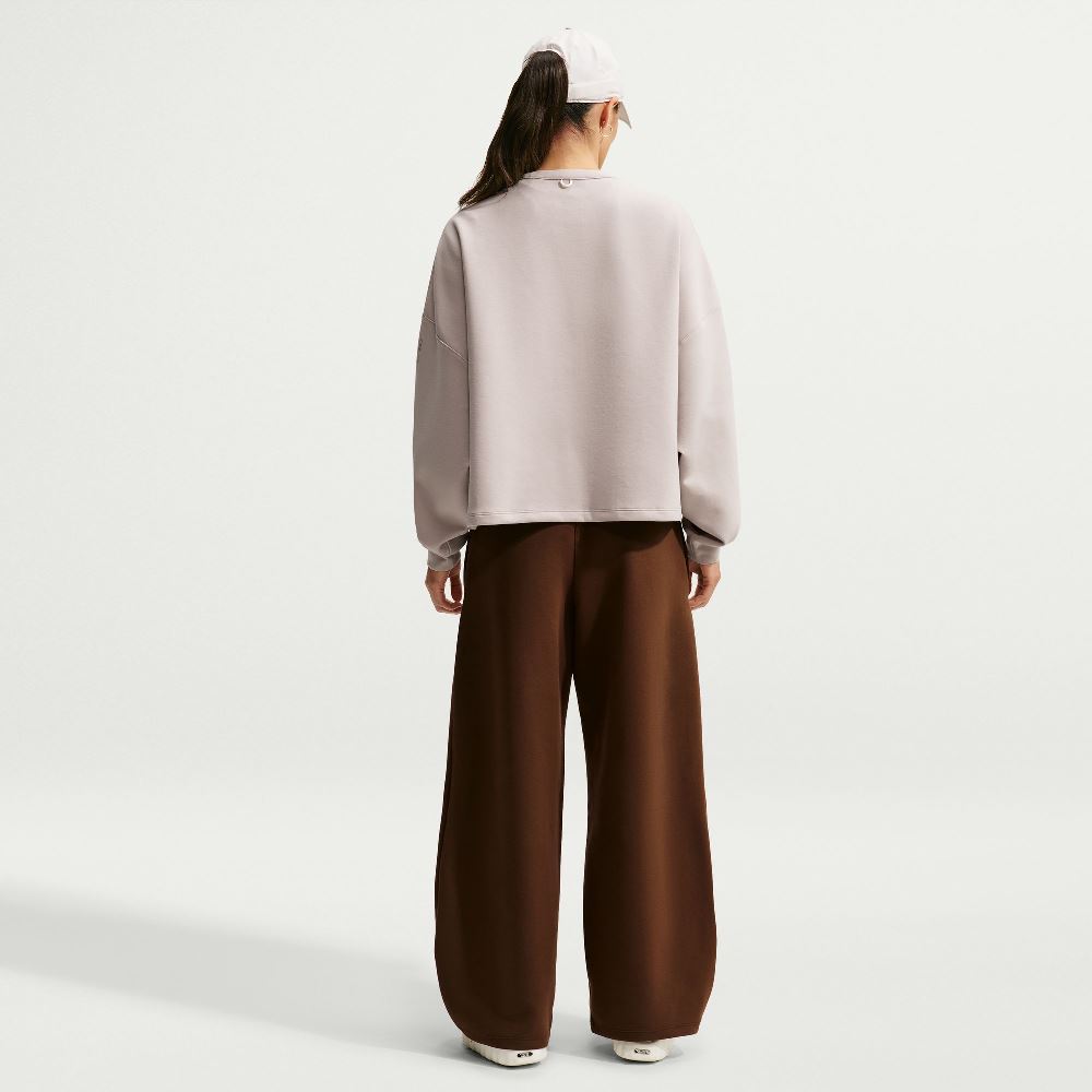 NIKE 24.7 DRI-FIT OVERSIZED SOFT CREW TOP