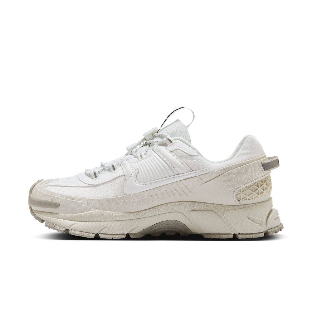 NIKE ZOOM VOMERO ROAM