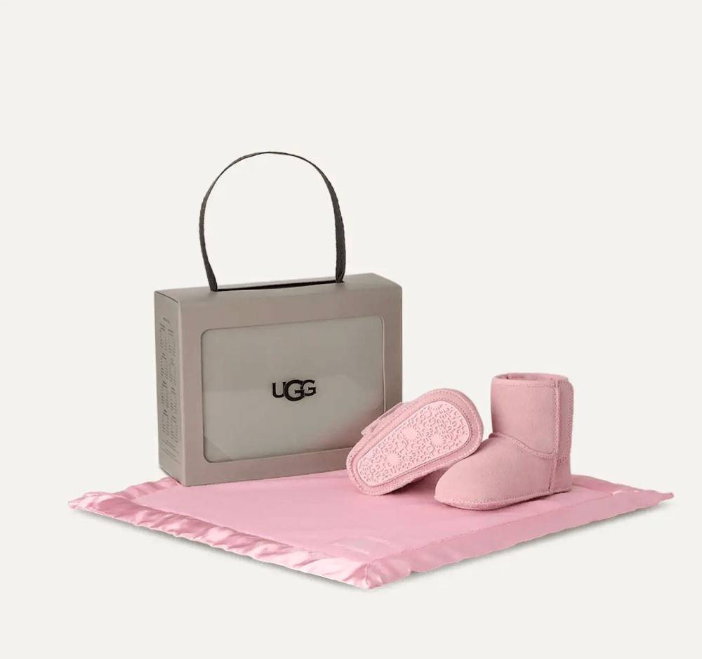 UGG BABY CLASSIC BOOT AND LOVEY BLANKET