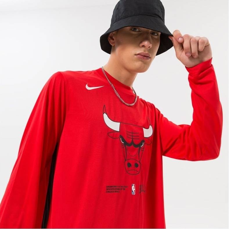 NIKE NBA CHICAGO BULLS DRI-FIT LONG-SLEEVE PREGAME TEE