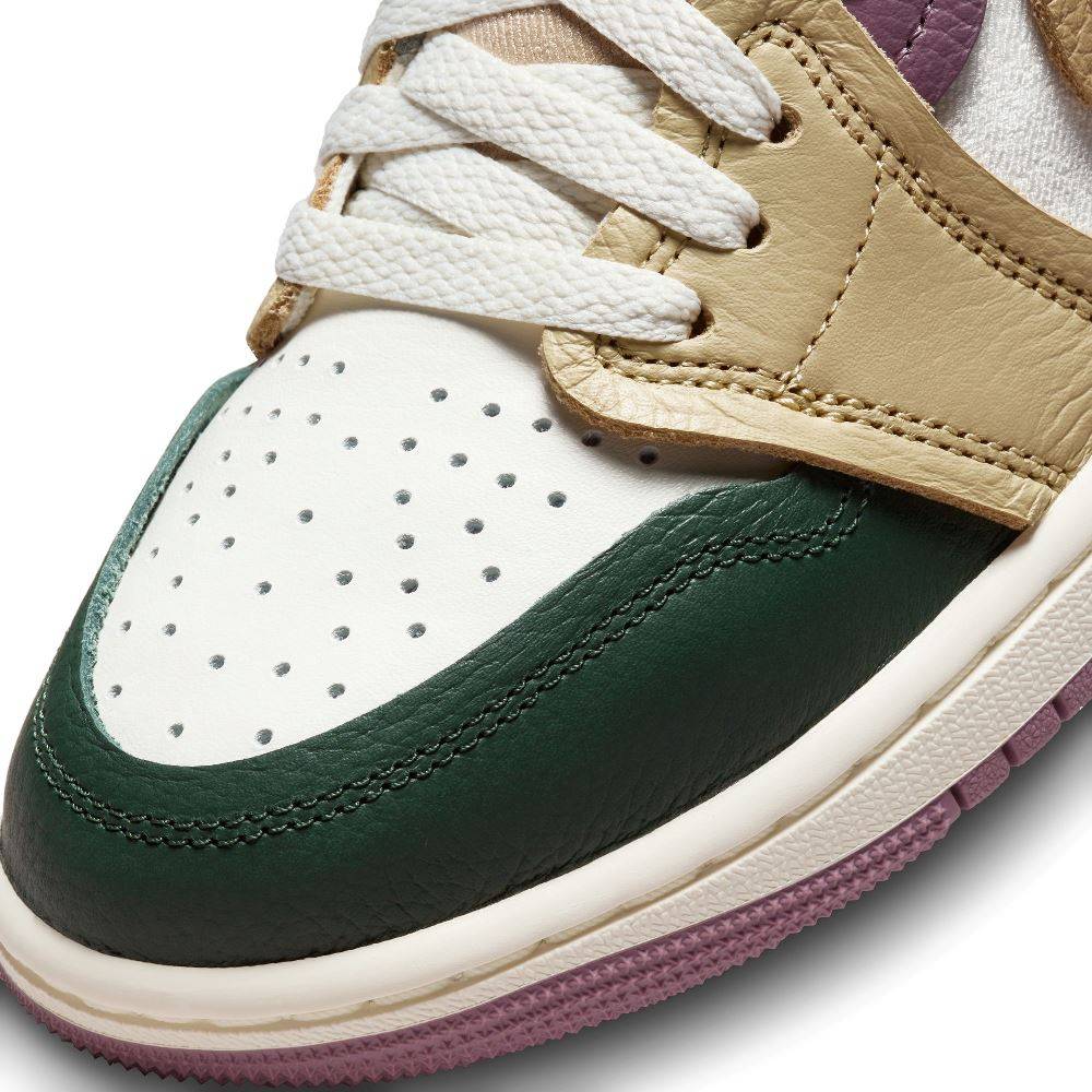 NIKE AIR JORDAN 1 MM GALACTIC JADE WOMENS