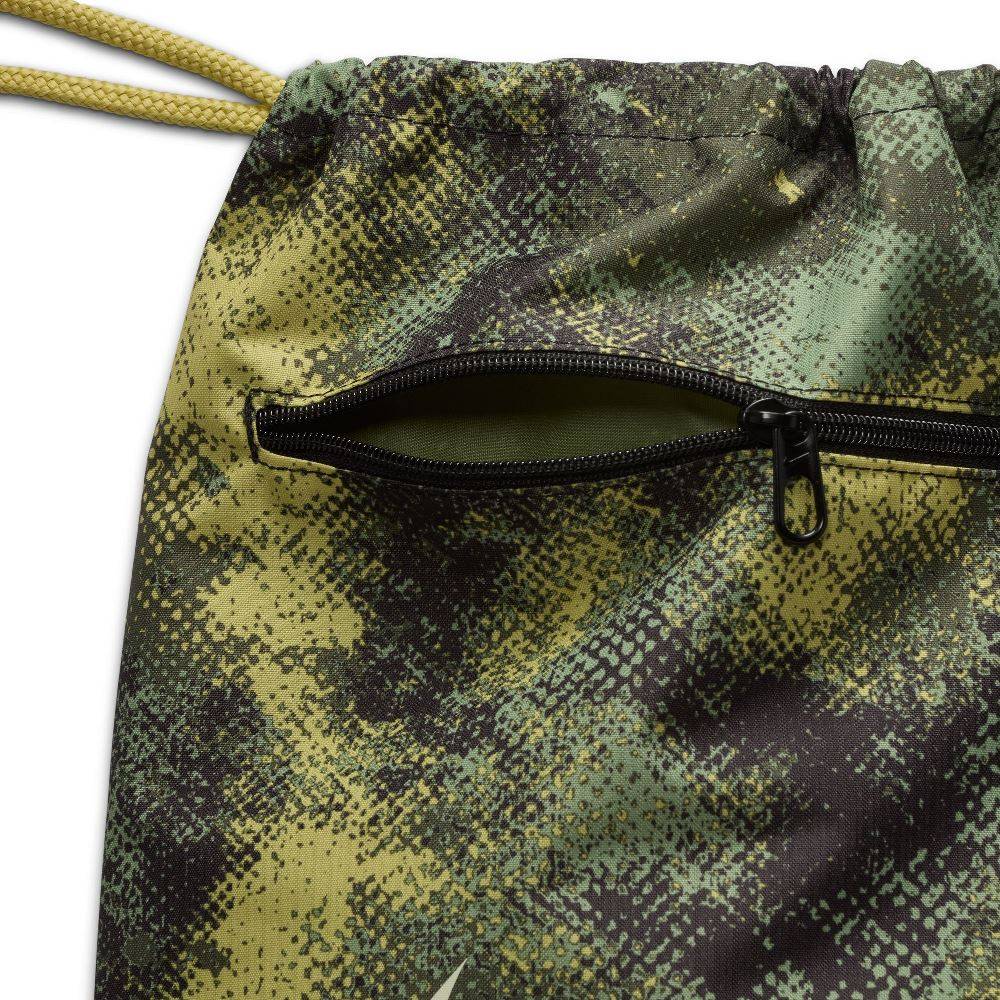 NIKE BRASILIA DRAWSTRING BAG 18L CAMO