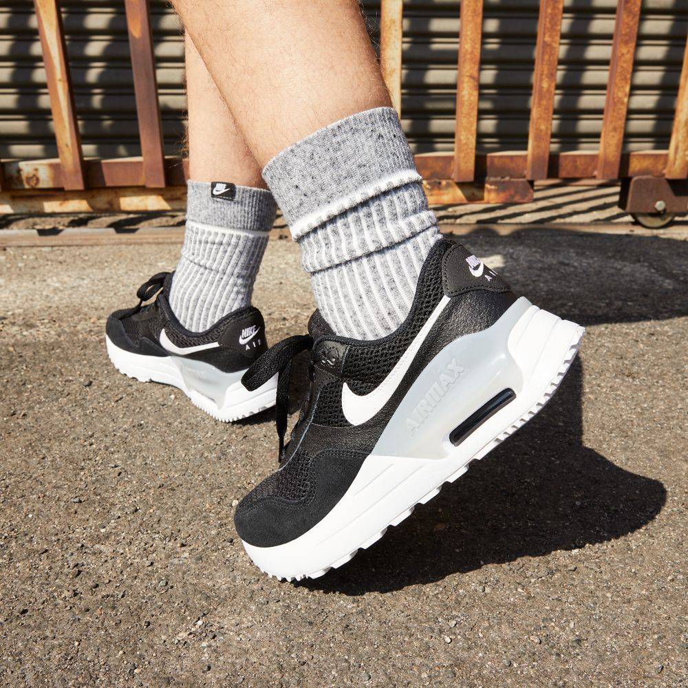 NIKE WOMENS AIR MAX SYSTM SHOES