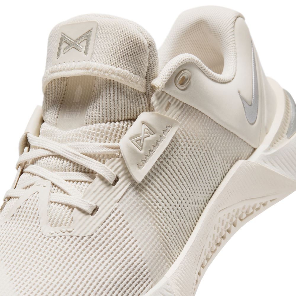 NIKE WOMENS METCON 10