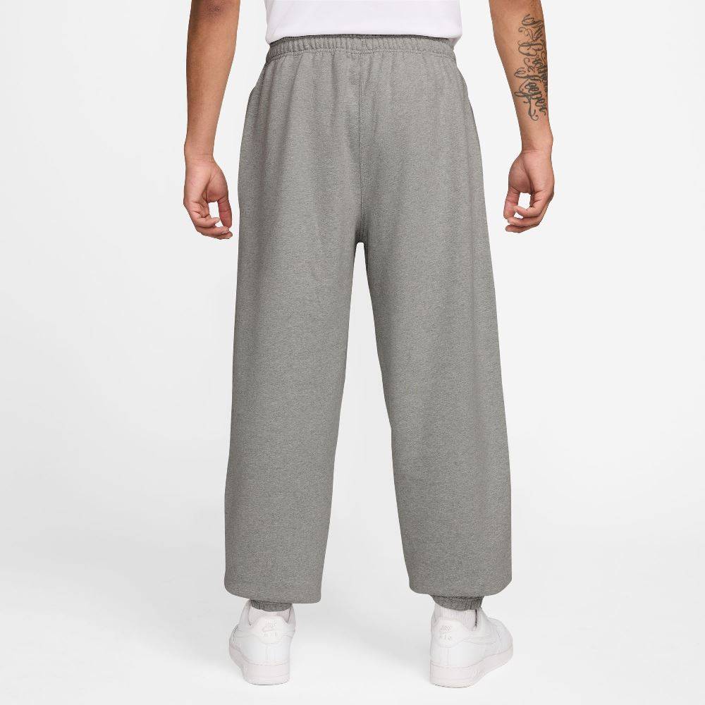NIKE SOLO SWOOSH CUFFED FLEECE PANT