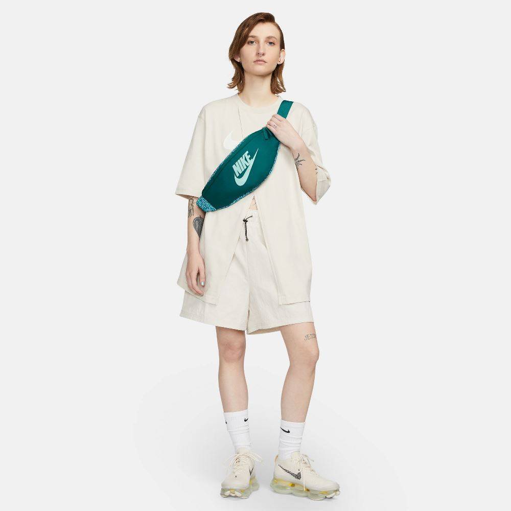 NIKE HERITAGE WAISTBAG - SCRIBBLE