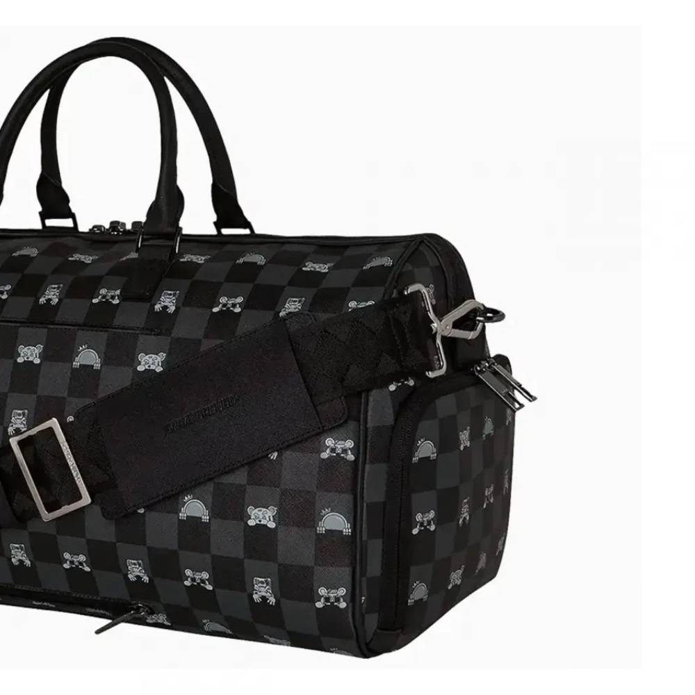 SPRAYGROUND PEEKING CHARACTER CHECK DLXSV DUFFEL