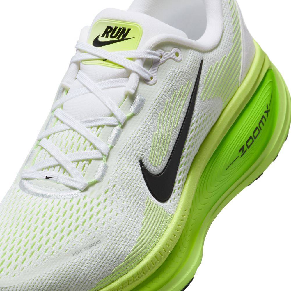 NIKE VOMERO 18 ROAD RUNNING SHOES
