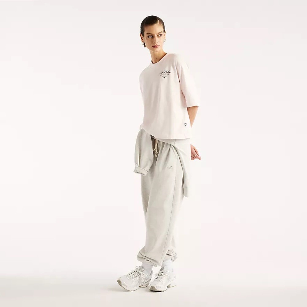 NEW BALANCE PRESSED FLOWERS RELAXED T-SHIRT