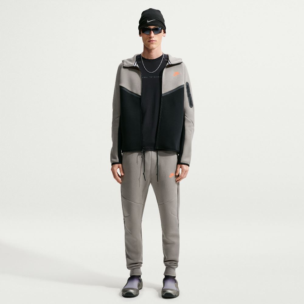 NIKE TECH FLEECE FULL-ZIP WINDRUNNER HOODIE