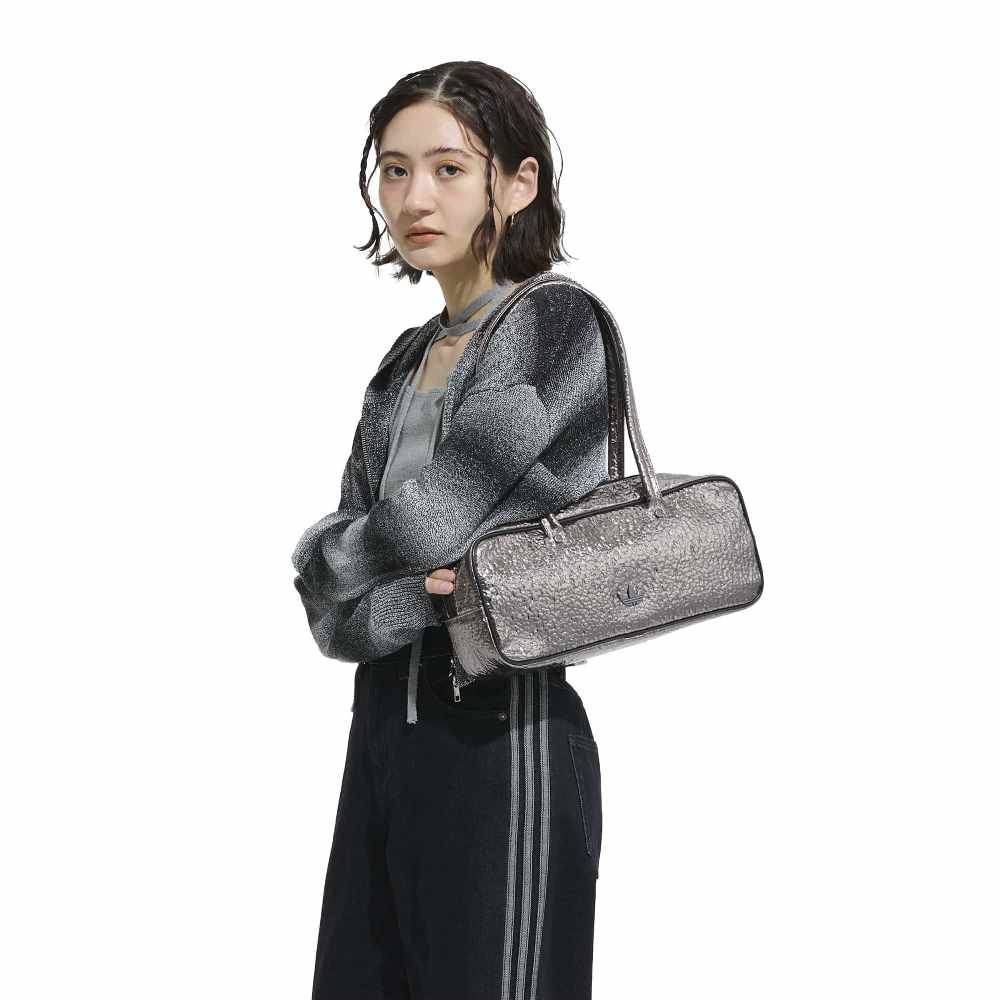 ADIDAS ORIGINALS ADICOLOR ELONGATED AIRLINER BAG