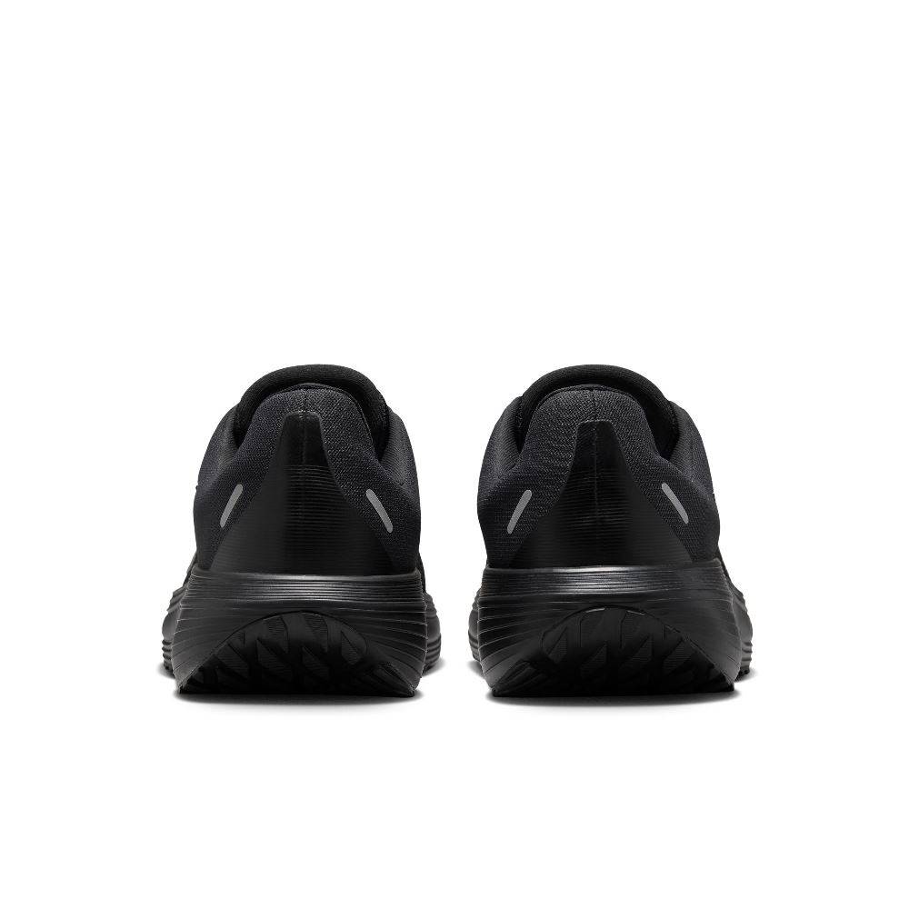 NIKE QUEST 7 RUNNING SHOES