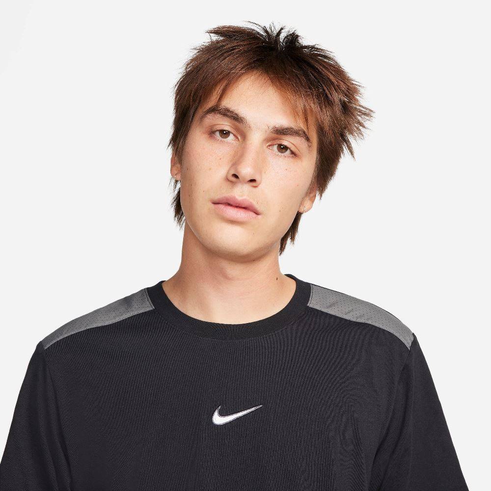 NIKE SPORTSWEAR SPORTS GRAPHIC MENS TEE