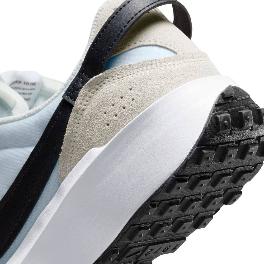 NIKE WAFFLE DEBUT SHOES