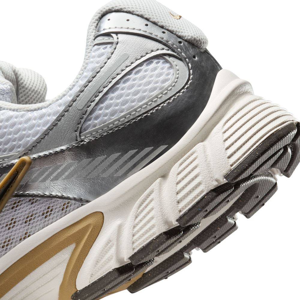 NIKE V5 RNR UNISEX SNEAKERS