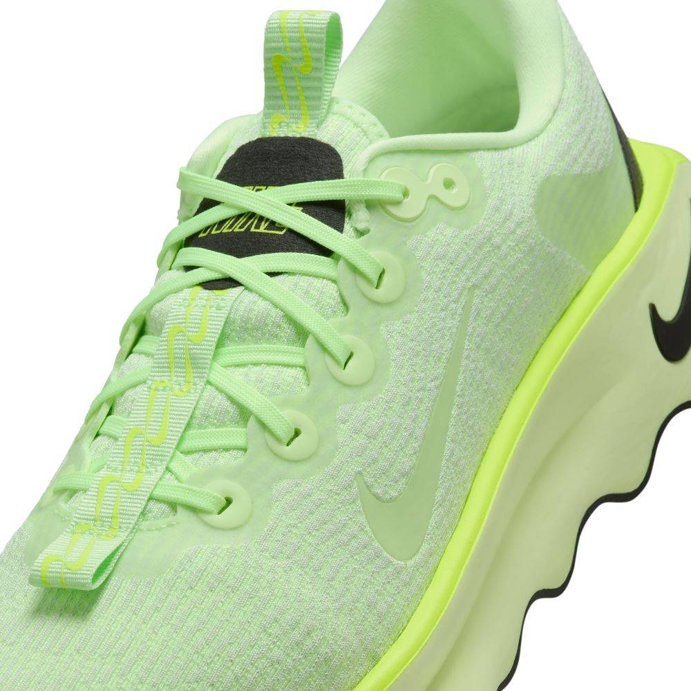 NIKE MOTIVA WALKING SHOES