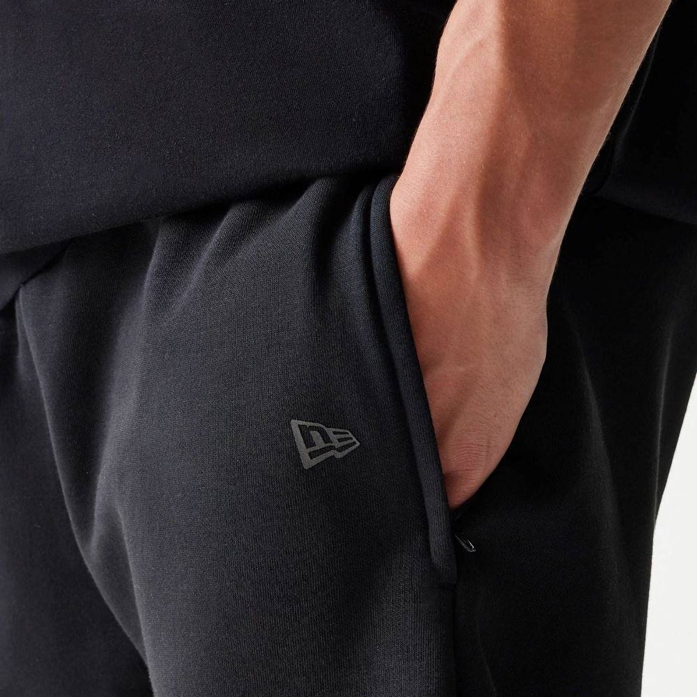 NEW ERA TECH SHORTS