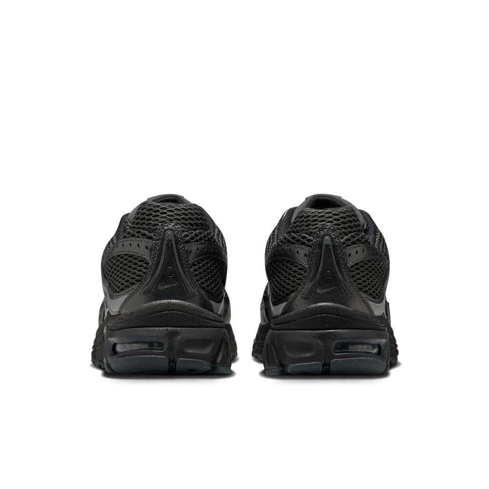 NIKE AIR MAX MOTO 2K