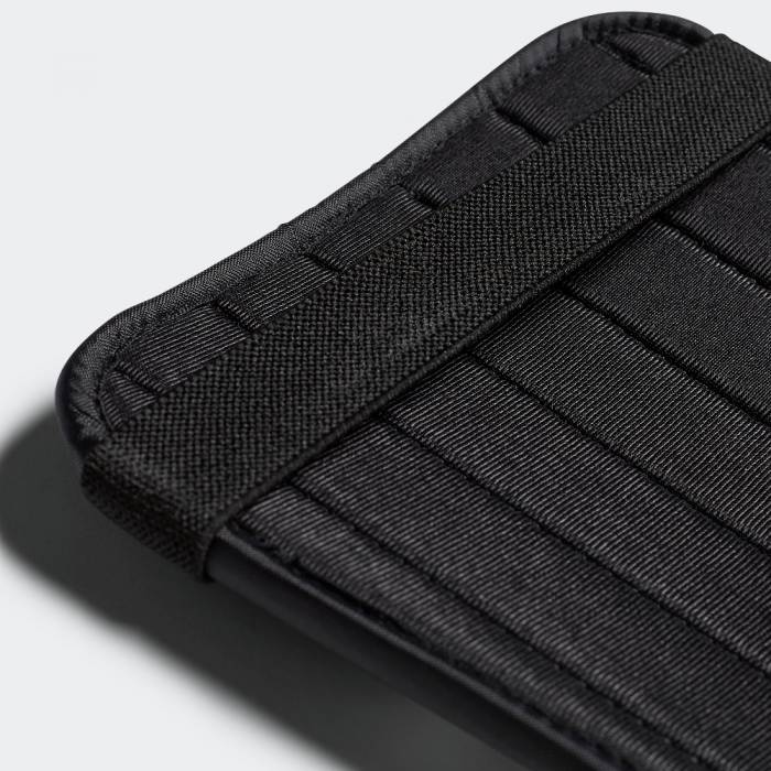 ADIDAS EVER TOMICSHINGUARD