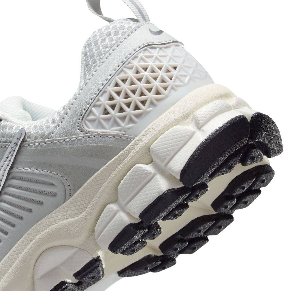 NIKE VOMERO 5 JR (GS)